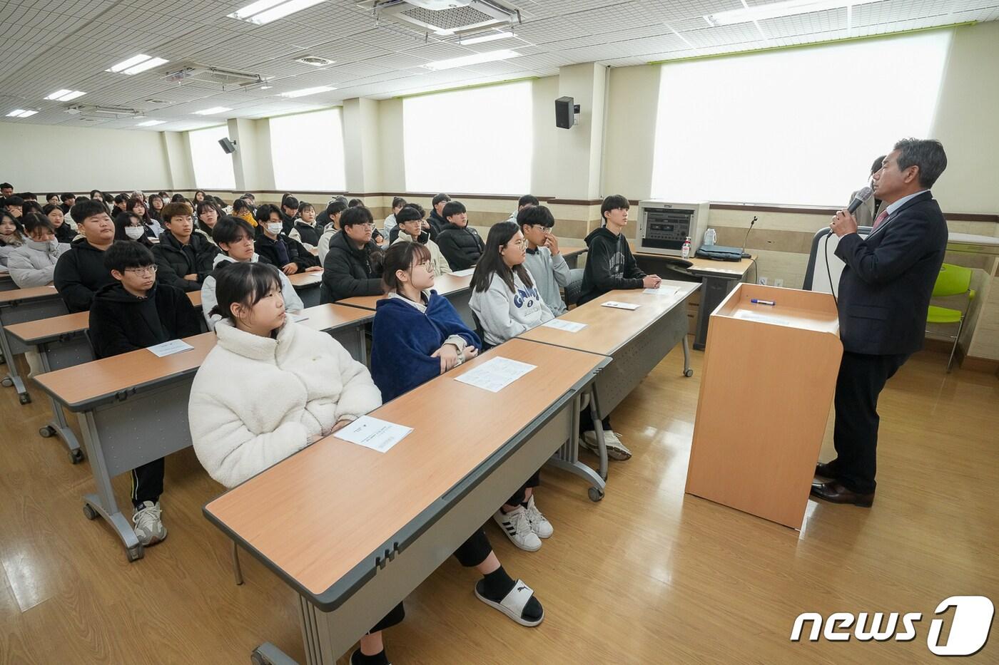 본문 이미지 - 양구군 교육정책 방문설명회.(양구군 제공) 2023.11.23/뉴스1