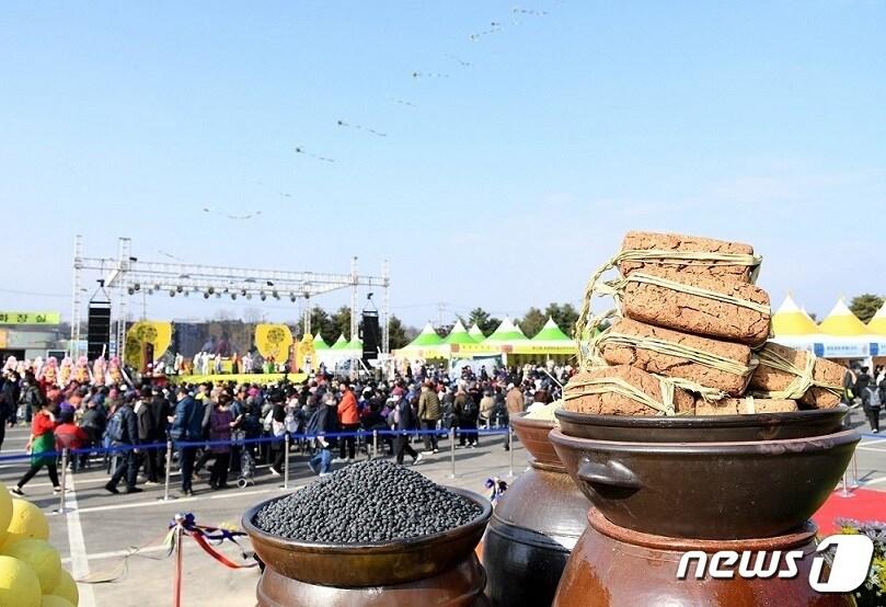 본문 이미지 - 파주 장단콩 축제가 열린 임진각 광장. (파주시 제공)