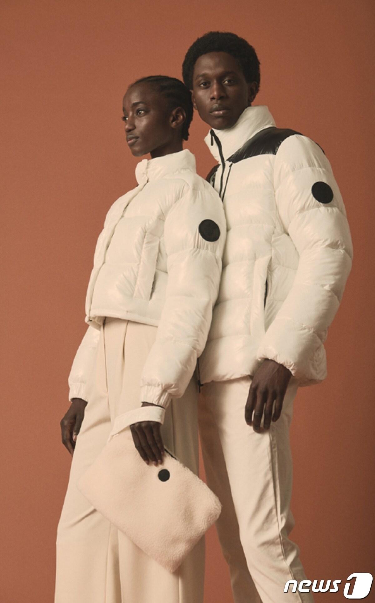 본문 이미지 - 세이브더덕(SAVE THE DUCK)은 올해 1월부터 11월26일까지 온라인 매출이 전년 동기 대비 40.0% 증가했다고 27일 밝혔다.(세이브더덕제공)