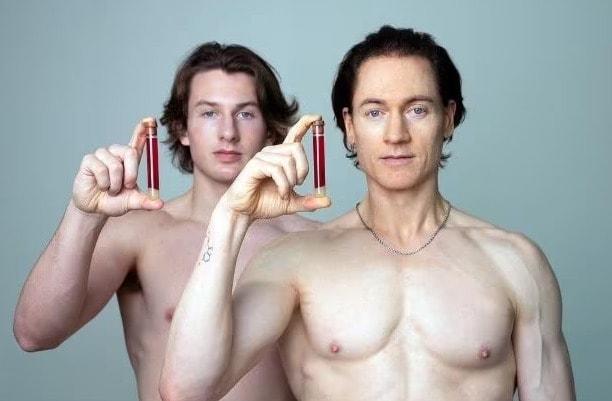 본문 이미지 - 미국 IT사업가 브라이언 존슨(46)과 그의 17세 아들의 모습('bryanjohnson' 인스타그램 갈무리). 2023.11.28.