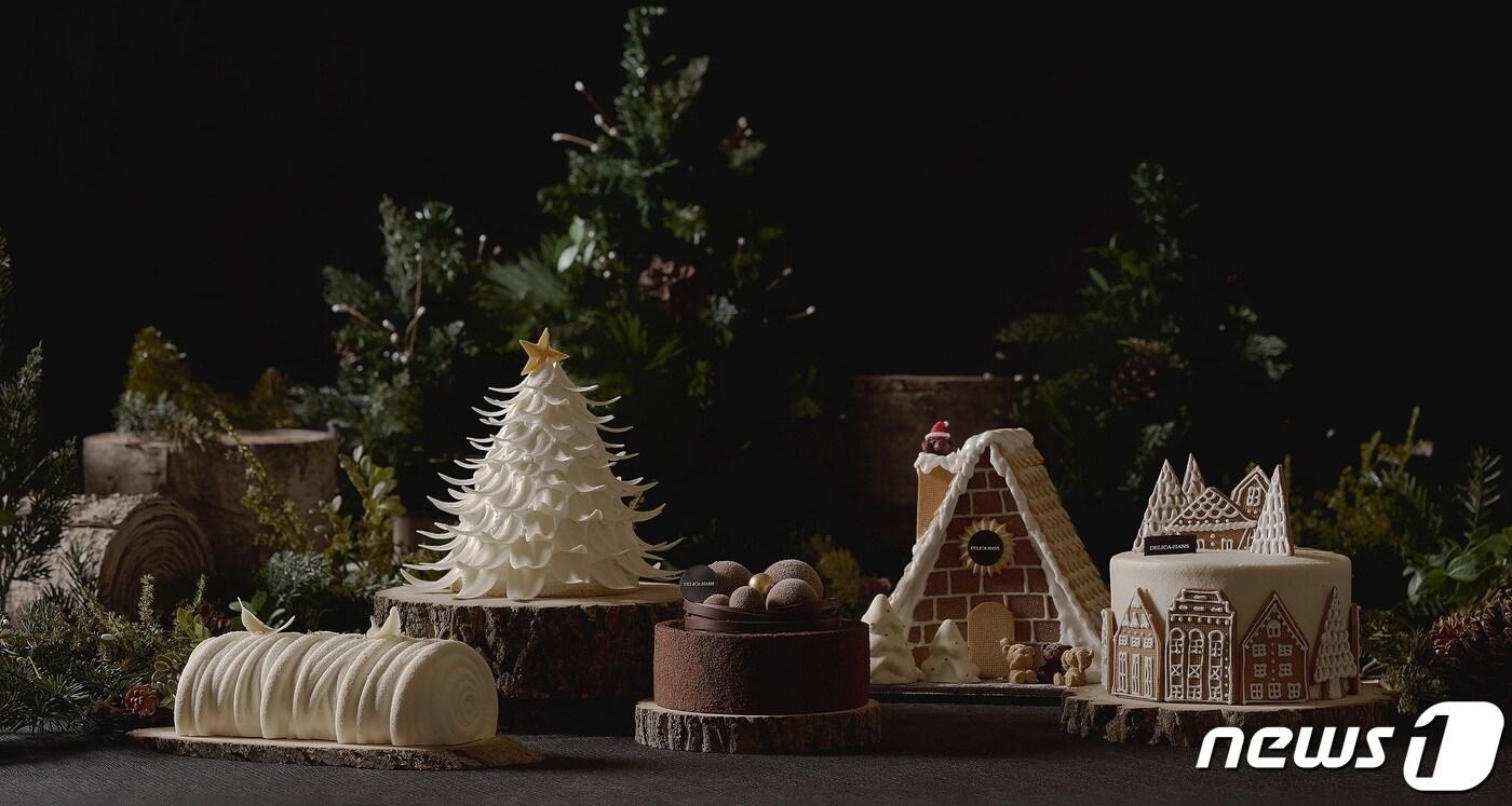 롯데호텔 델리카한스 크리스마스 케이크. 왼쪽부터 노엘 케이크, 트리트리, 마스카포네 치즈 케이크, 베어 하우스, X-mas 하우스(롯데호텔앤리조트 제공)
