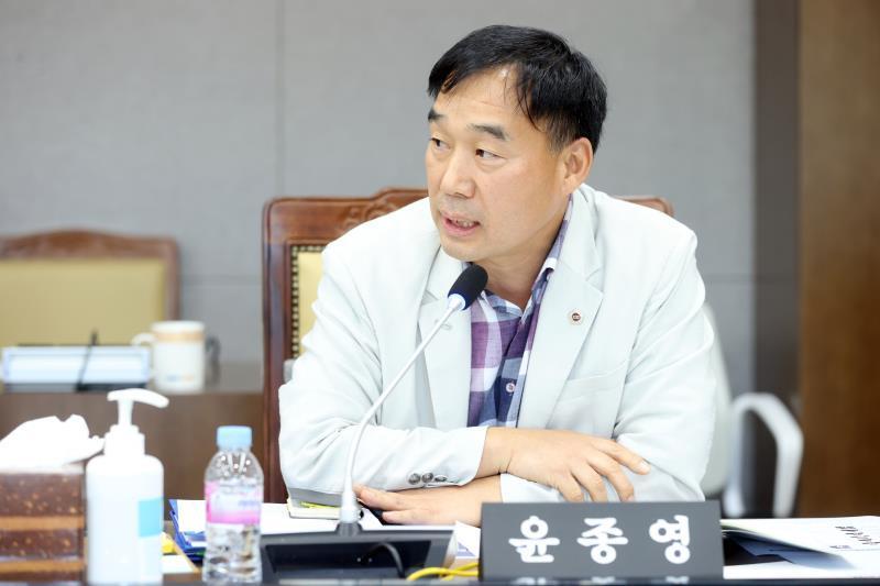 본문 이미지 - 경기도의회 윤종영 의원(국민의힘·연천)이 ‘경기북부특별자치도 설치 및 경기북부발전기금 조성 및 운용 조례안’을 대표발의 했다.(경기도의회 제공)/