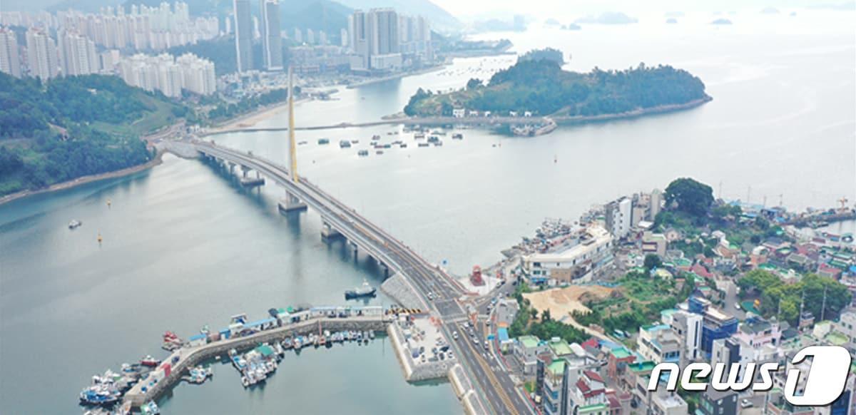 본문 이미지 - 전남 여수 선소대교 전경. 뉴스1