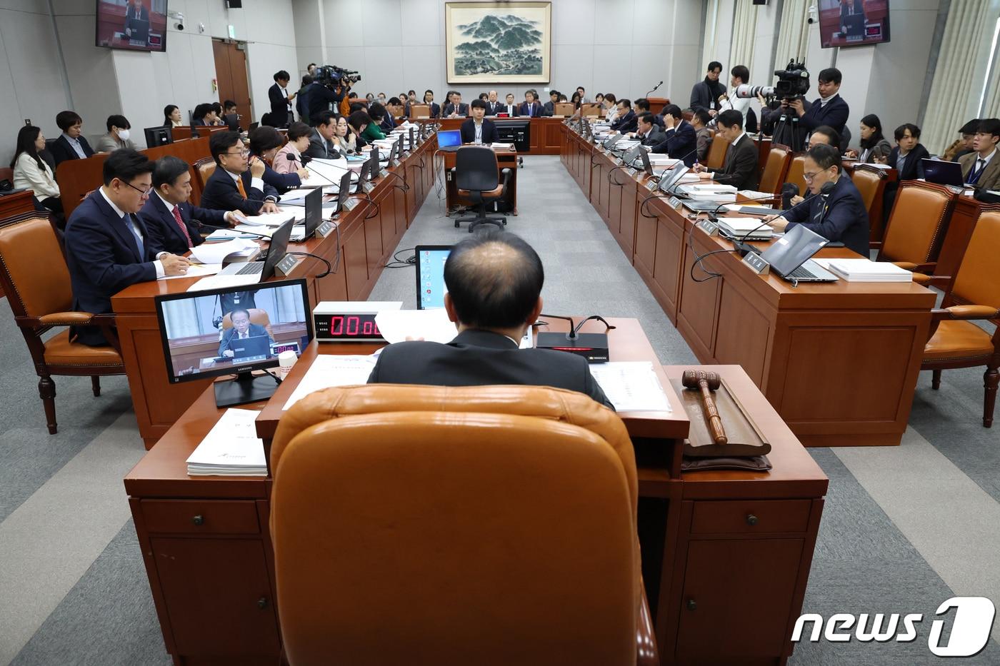 본문 이미지 - 8일 서울 여의도 국회에서 운영위원회의 국가인권위원회에 대한 국정감사가 열리고 있다. 2023.11.8/뉴스1 ⓒ News1 송원영 기자