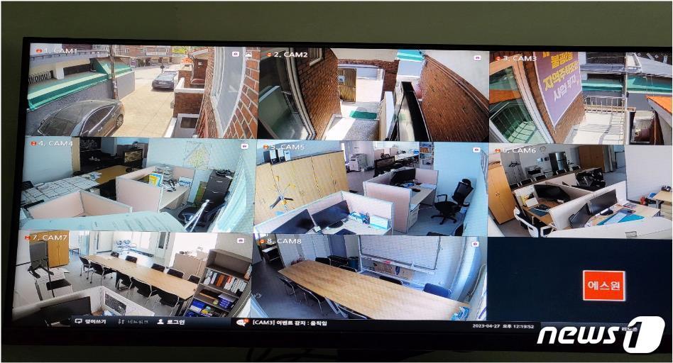 본문 이미지 - 불광2동 지역주택조합 사무실. 근무하는 사람 없이 텅 빈 상태다. (불광2동 지역주택조합 제공)