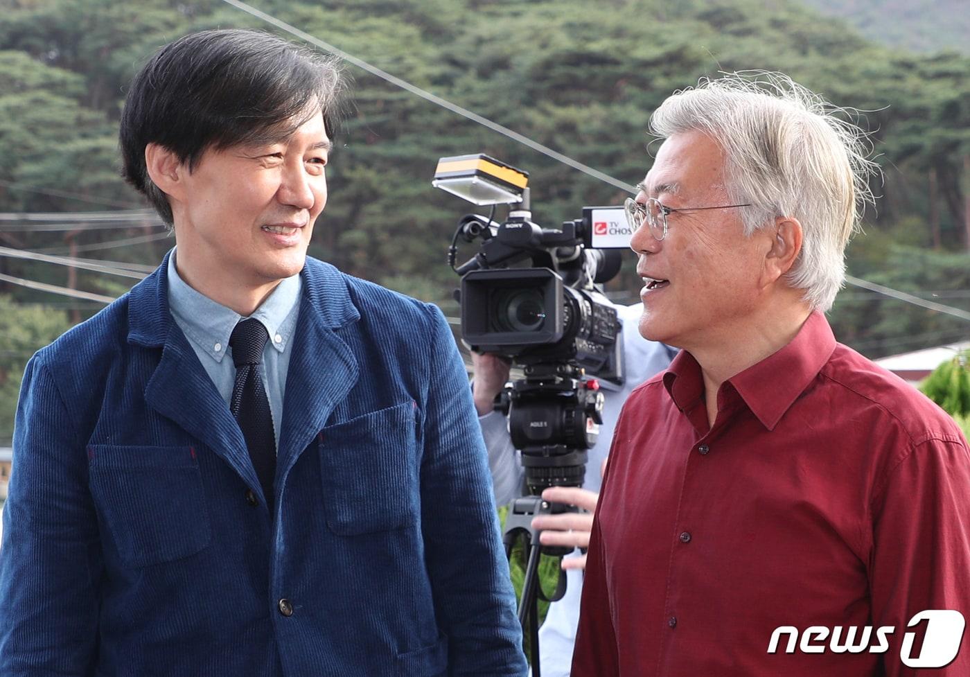 조국 조국혁신당 비상대책위원장과 문재인 전 대통령./뉴스1 ⓒ News1 윤일지 기자