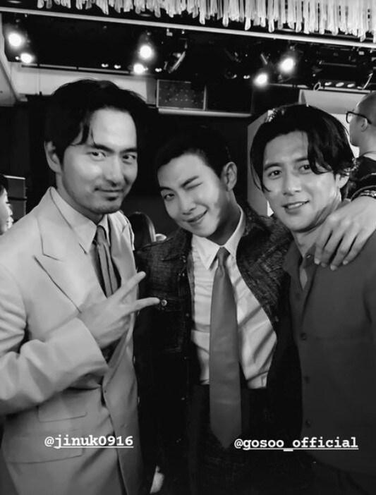 본문 이미지 - RM SNS캡처