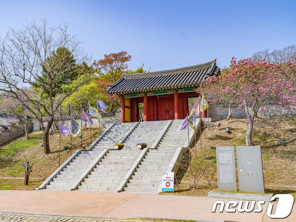 본문 이미지 -  고려궁지 승평문.(인천시 강화군 제공)/ 뉴스1 ⓒ News1
