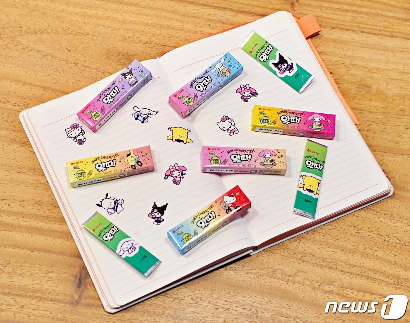 본문 이미지 - 산리오 왓따껌 제품 사진.(롯데웰푸드 제공)