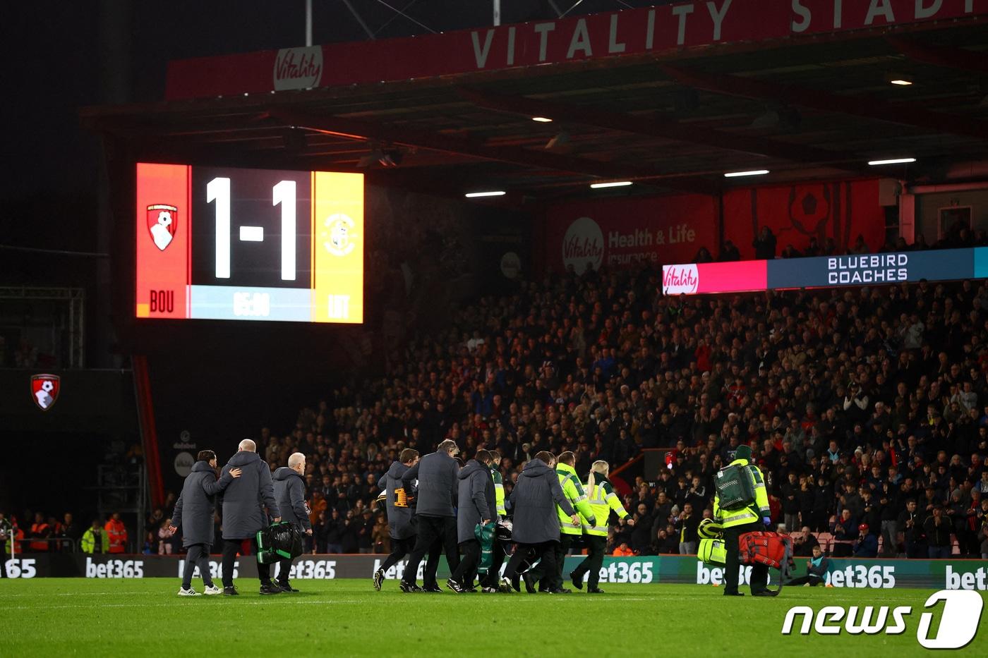 심장마비로 쓰러진 로키어.. ⓒ 로이터=뉴스1