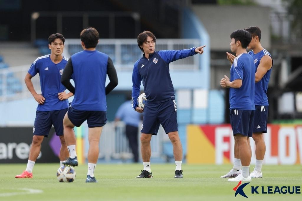 본문 이미지 - 올 겨울은 일본에서 전지훈련을 진행할 '챔피언' 울산HD.(한국프로축구연맹 제공)