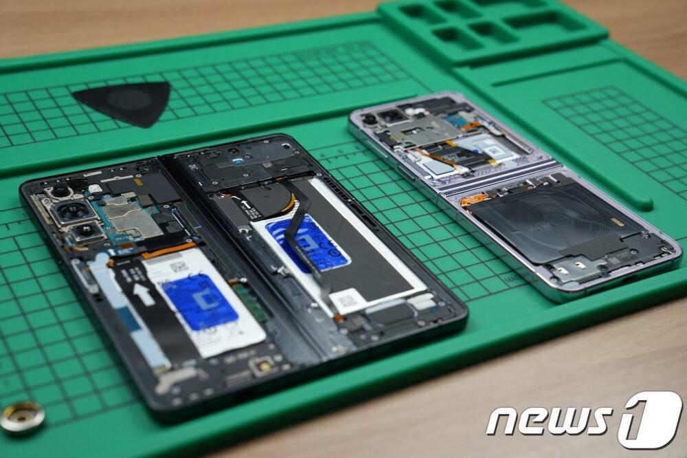 본문 이미지 -  폴더블폰도 자가수리 지원 (삼성전자 제공)