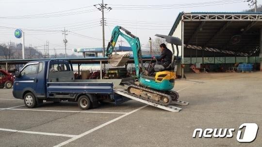 본문 이미지 - 영동군농업기술센터가 운영 중인 농기계임대사업장. (영동군  제공) /뉴스1 