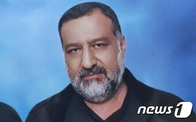 본문 이미지 - 이란혁명수비대(IRGC) 고위 사령관 세예드 라지 무사비가 25일(현지시간) 이스라엘의 시리아 공습으로 숨진 것으로 알려졌다.