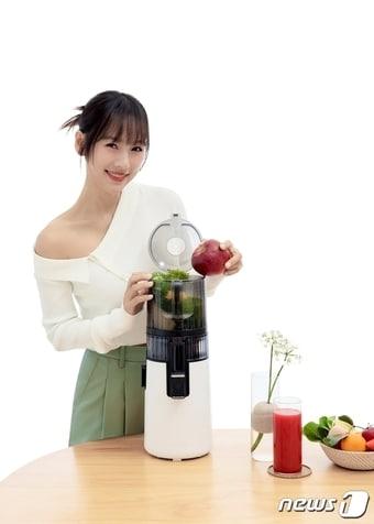 본문 이미지 - 신제품 착즙기 H410 이미지 (휴롬 제공)