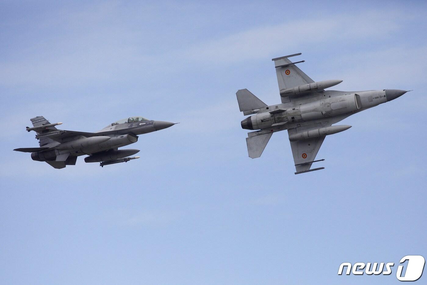 본문 이미지 - F-16 전투기. (사진은 기사 내용과 무관함) / 뉴스1 ⓒ News1  ⓒ 로이터=뉴스1 ⓒ News1 이종덕 기자