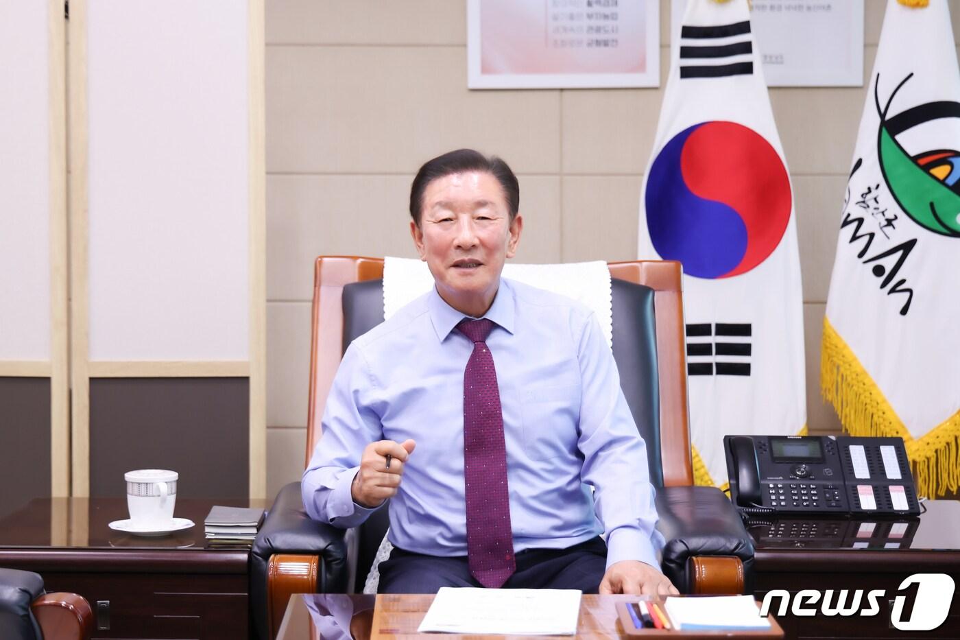 본문 이미지 - 조근제 함안군수.(함안군 제공)