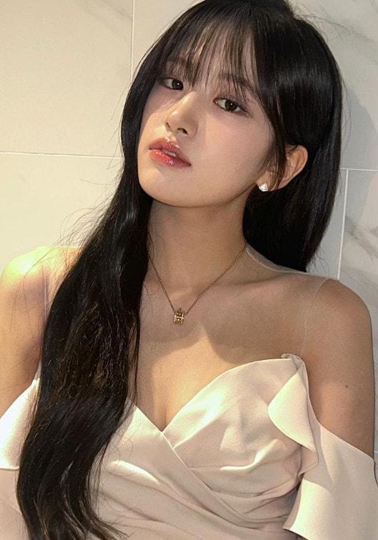 본문 이미지 - 안유진