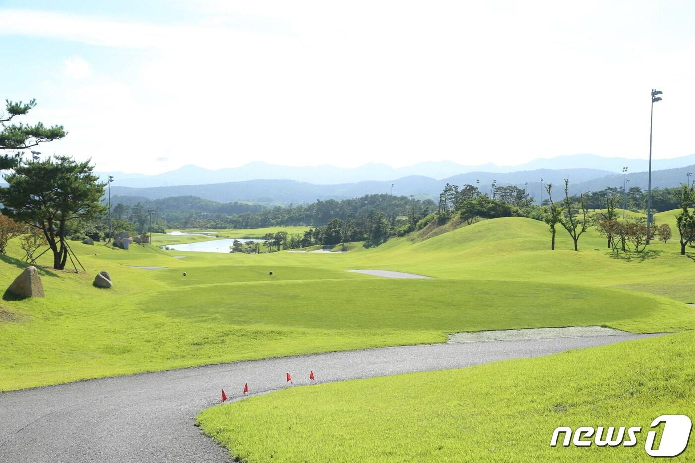 본문 이미지 -  골프존카운티 더골프 모습(골프존카운티 제공) 