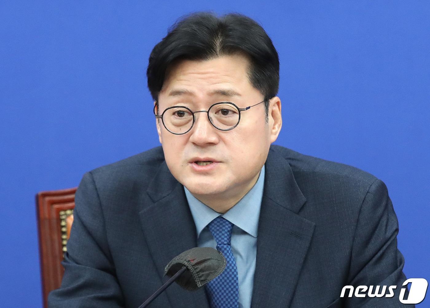 본문 이미지 - 홍익표 더불어민주당 원내대표가 5일 오전 서울 여의도 국회에서 열린 감사원 정치감사 진상규명 TF 1차 회의에서 발언을 하고 있다. 2023.12.5/뉴스1 ⓒ News1 임세영 기자