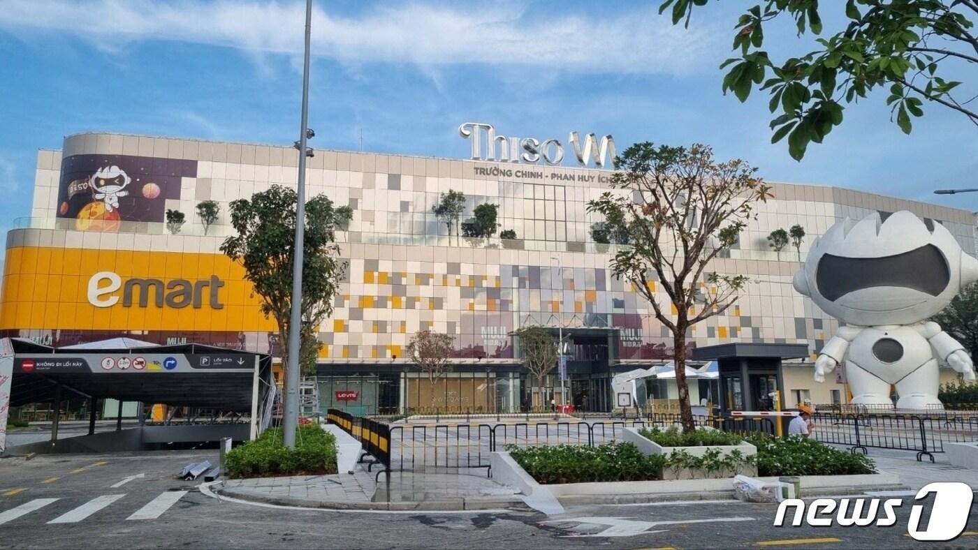 본문 이미지 - 베트남 이마트 3호점 전경(이마트 제공)