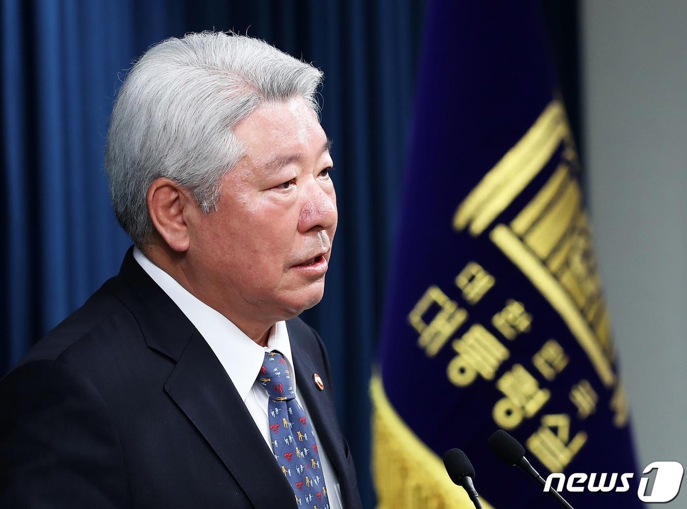 본문 이미지 - 김홍일 방송통신위원장 후보자가 6일 용산 대통령실 청사 브리핑룸에서 임명 소감을 밝히고 있다. 2023.12.6/뉴스1 ⓒ News1 오대일 기자