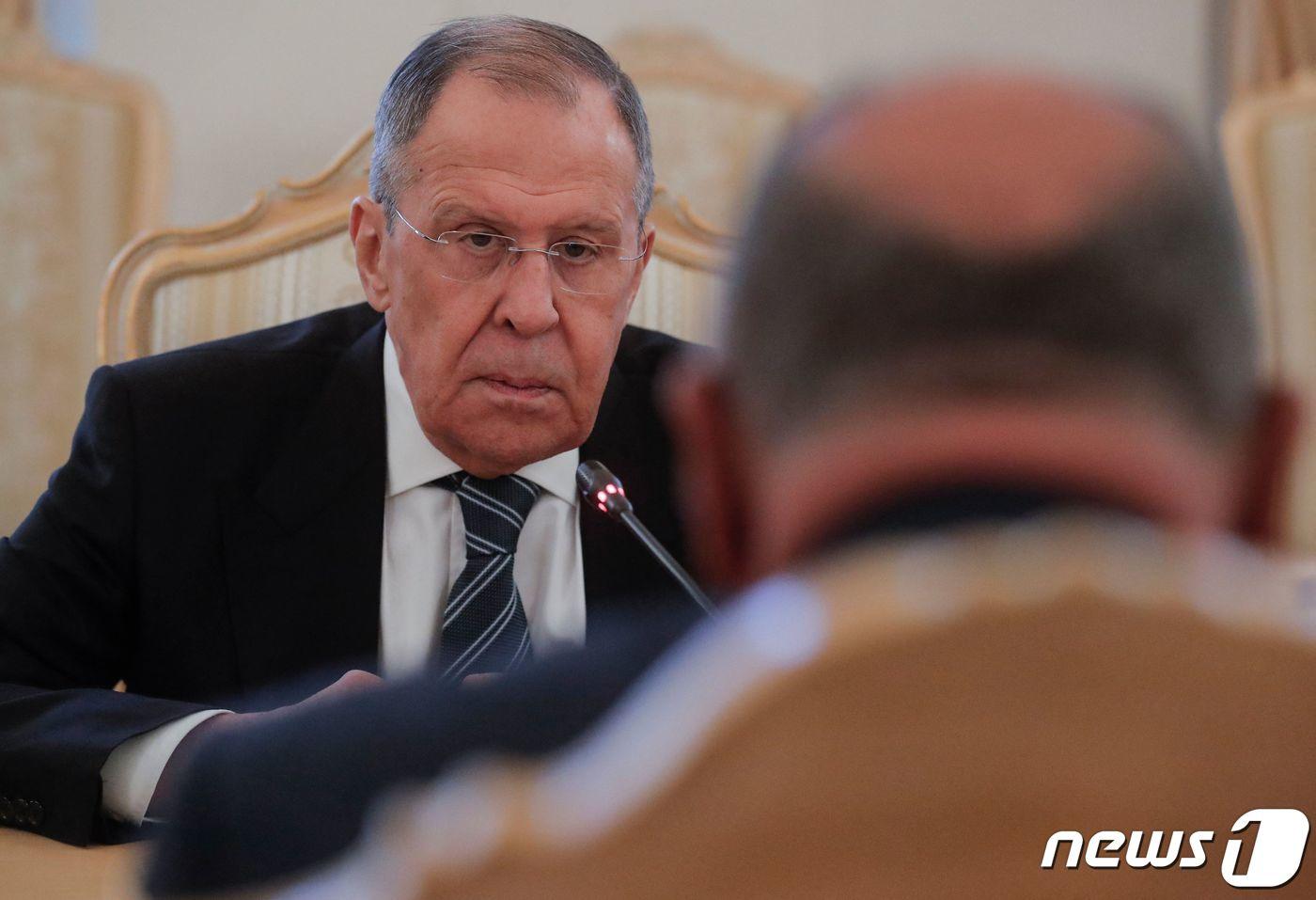 세르게이 라브로프 러시아 외무장관이 31일(현지시간) 모스크바에서 사메 슈크리 이집트 외무장관과 회담을 하고 있다. ⓒ AFP=뉴스1 ⓒ News1 우동명 기자