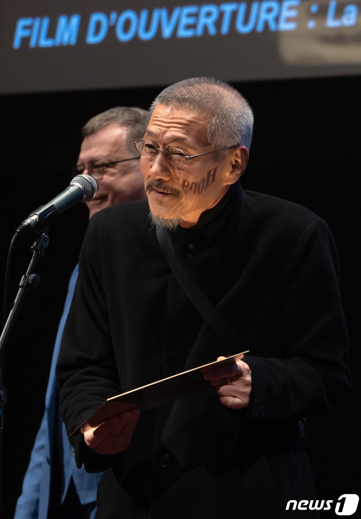 본문 이미지 - 홍상수 감독 2023.02.14/뉴스1 ⓒ News1 이준성 기자