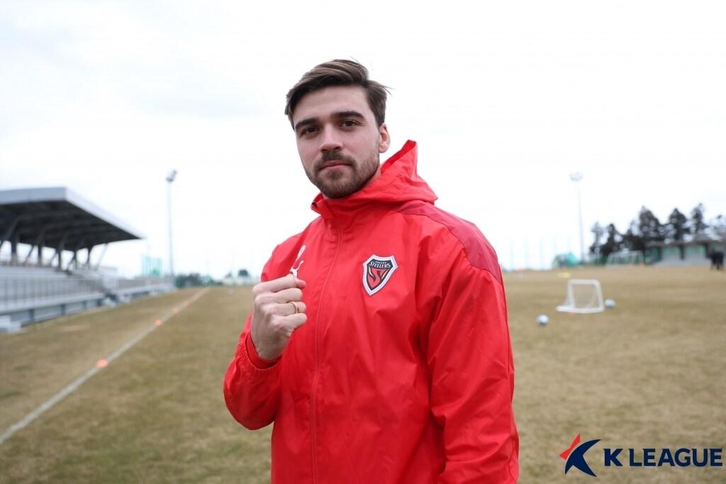 본문 이미지 - 포항 스틸러스의 새로운 외국인 공격수 제카.(한국프로축구연맹 제공)