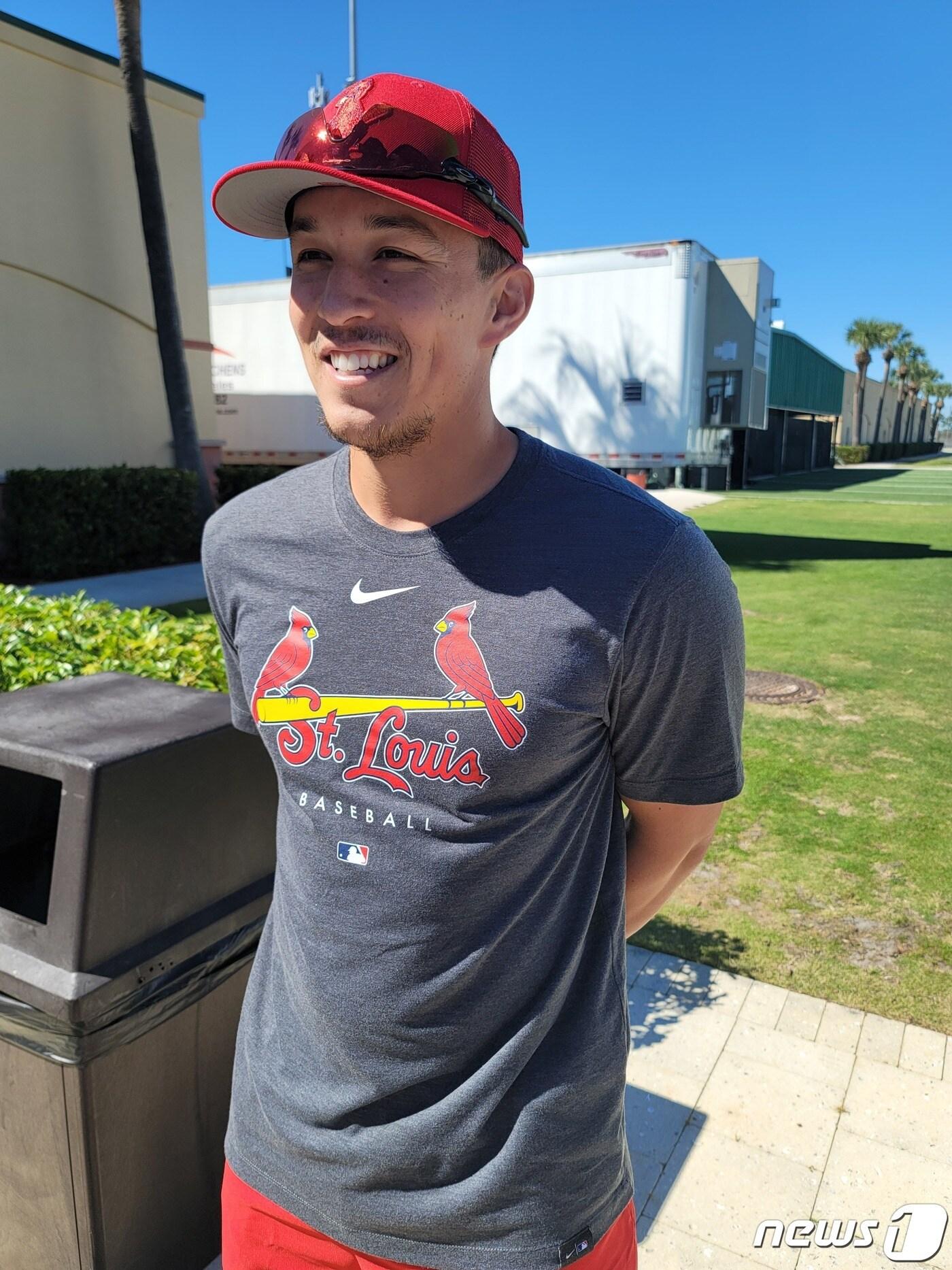 본문 이미지 -  미국 플로리다주 주피터에 위치한 세인트루이스 카디널스 훈련장에서 만난 토니 현수 에드먼 ⓒ News1 문대현 기자
