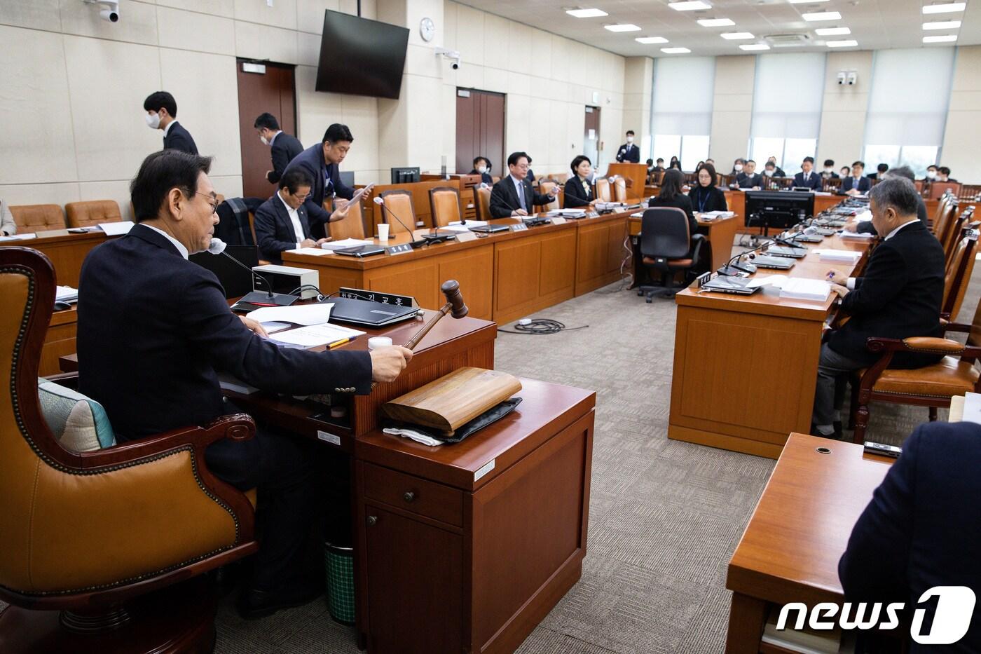 본문 이미지 - 제403회 국회(임시회) 행정안전위원회 법안심사제1소위원회(자료사진) 2023.2.15/뉴스1 ⓒ News1 유승관 기자