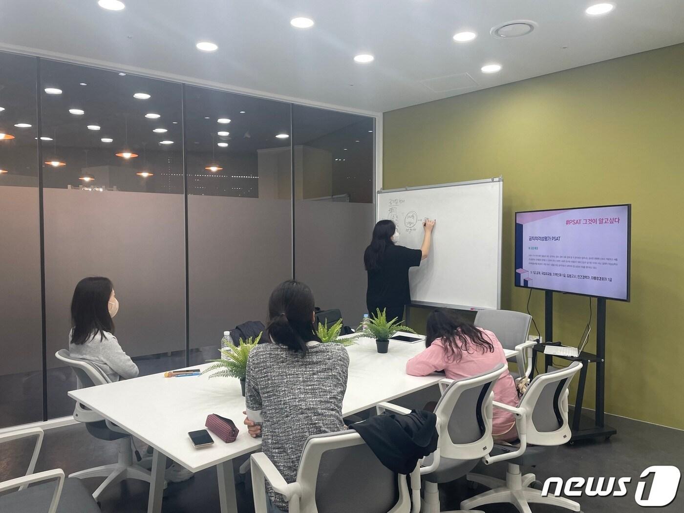 본문 이미지 -  서울 광역일자리카페 '제2청년활력소'. (서울시 제공) 