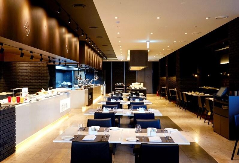 본문 이미지 - 글래드호텔 여의도 '그리츠' 레스토랑 모습(글래드 홈페이지 캡처)