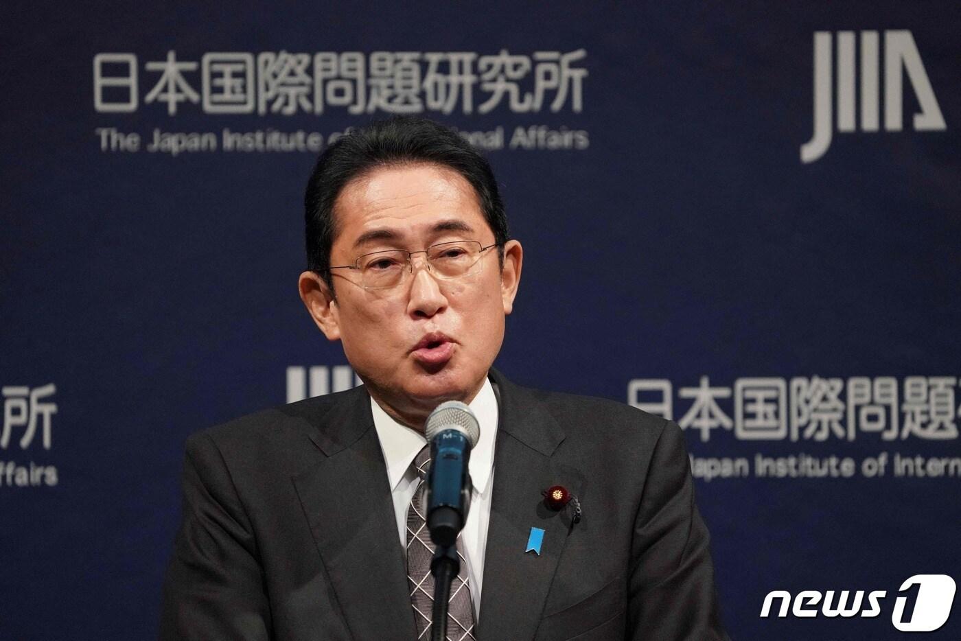 본문 이미지 - 기시다 후미오 일본 총리가 20일(현지시간) 도쿄 글로벌 대화에 참석해 개막 연설을 하고 있다. ⓒ AFP=뉴스1 ⓒ News1 우동명 기자