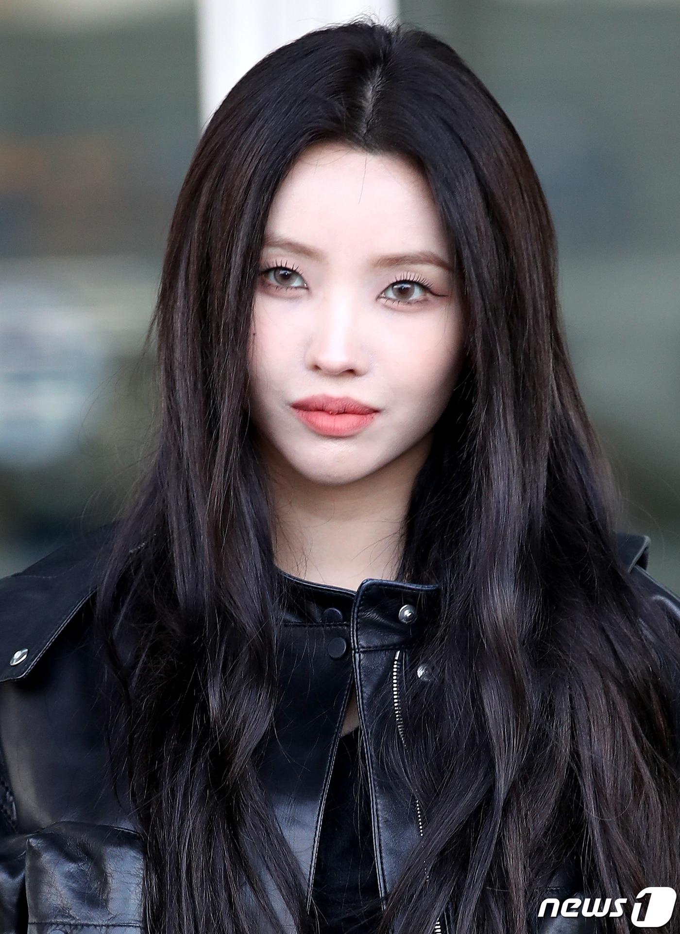 본문 이미지 - (여자)아이들 소연이 올블랙 카리스마를 뽐냈다. ⓒ News1 권현진 기자