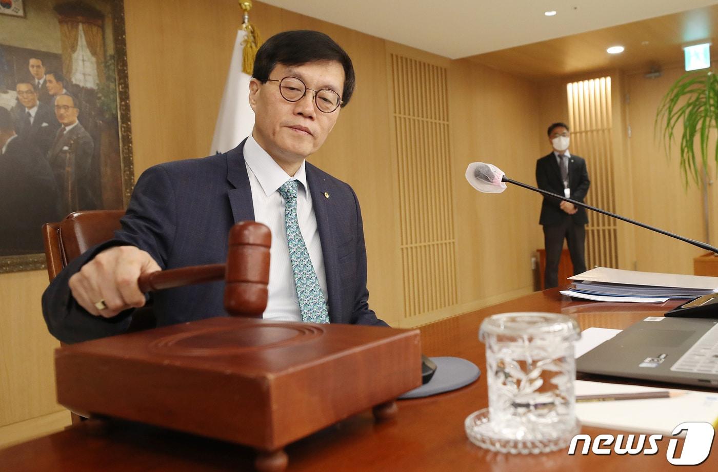 본문 이미지 - 이창용 한국은행 총재. 2023.2.23/뉴스1 ⓒ News1 사진공동취재단