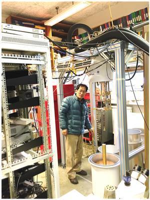 본문 이미지 - 임현식 동국대학교 교수가 새로운 양자 물질 상태 발견·검증을 하기 위한 실험 모습&#40;과학기술정보통신부 제공&#41; 2023.02.06 /뉴스1