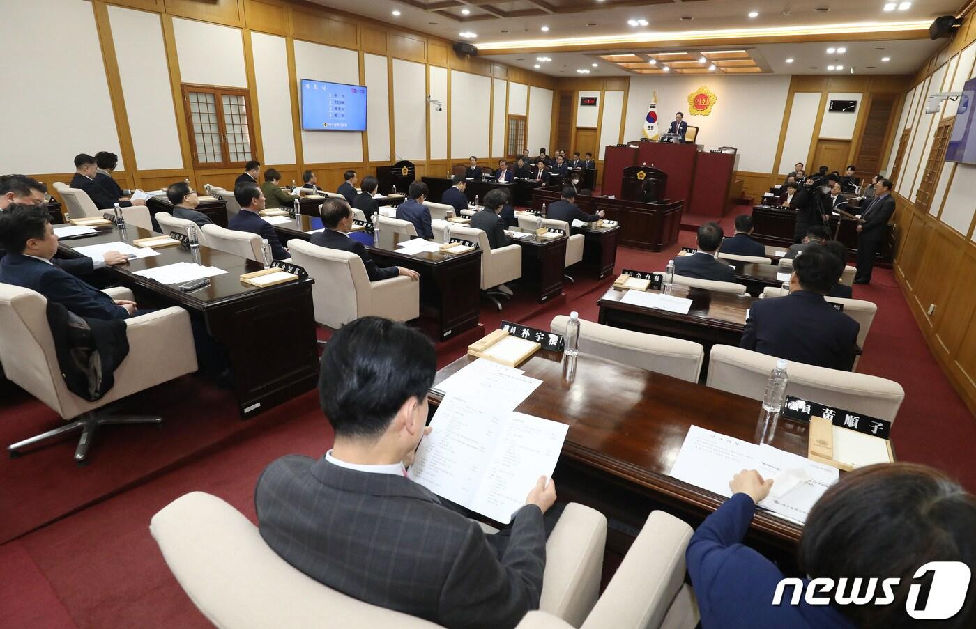 여당 소속 대구시의원의 공직선거법 위반에 따른 의원직 상실로 4·2 재보궐 선거를 치르는 대구시의원&#40;광역의원&#41; 달서구 제6선거구 출마자들의 윤곽이 나오고 있다. 사진은 대구시의회 본회의장. 뉴스1 ⓒ News1 자료 사진