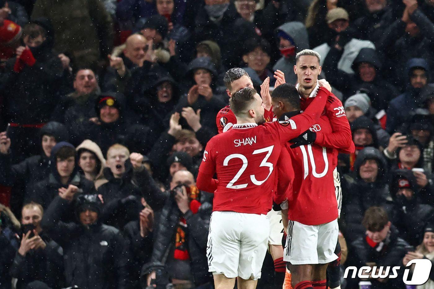 유럽축구연맹(UEFA) 유로파리그 16강 1차전에서 승리한 맨체스터 유나이티드. ⓒ AFP=뉴스1