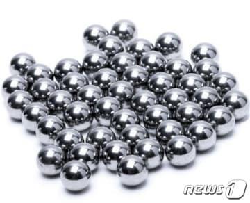 본문 이미지 - 직경 8mm쇠구슬.(기사와 무관) 2023.3.13/뉴스1 ⓒ News1 DB