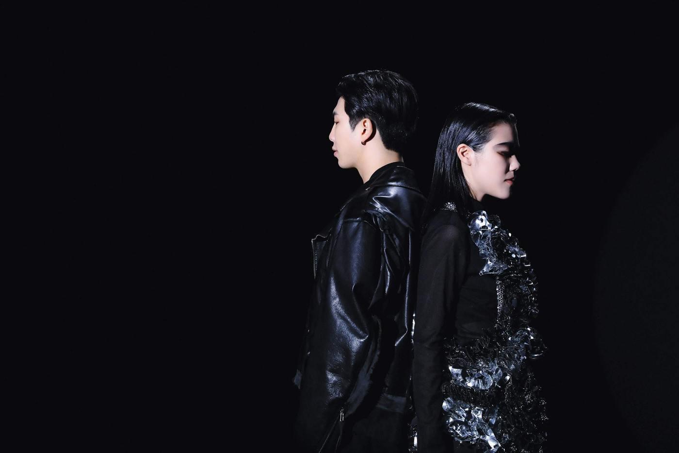 방탄소년단 RM(왼쪽)과 황소윤(매직스트로베리사운드 제공)