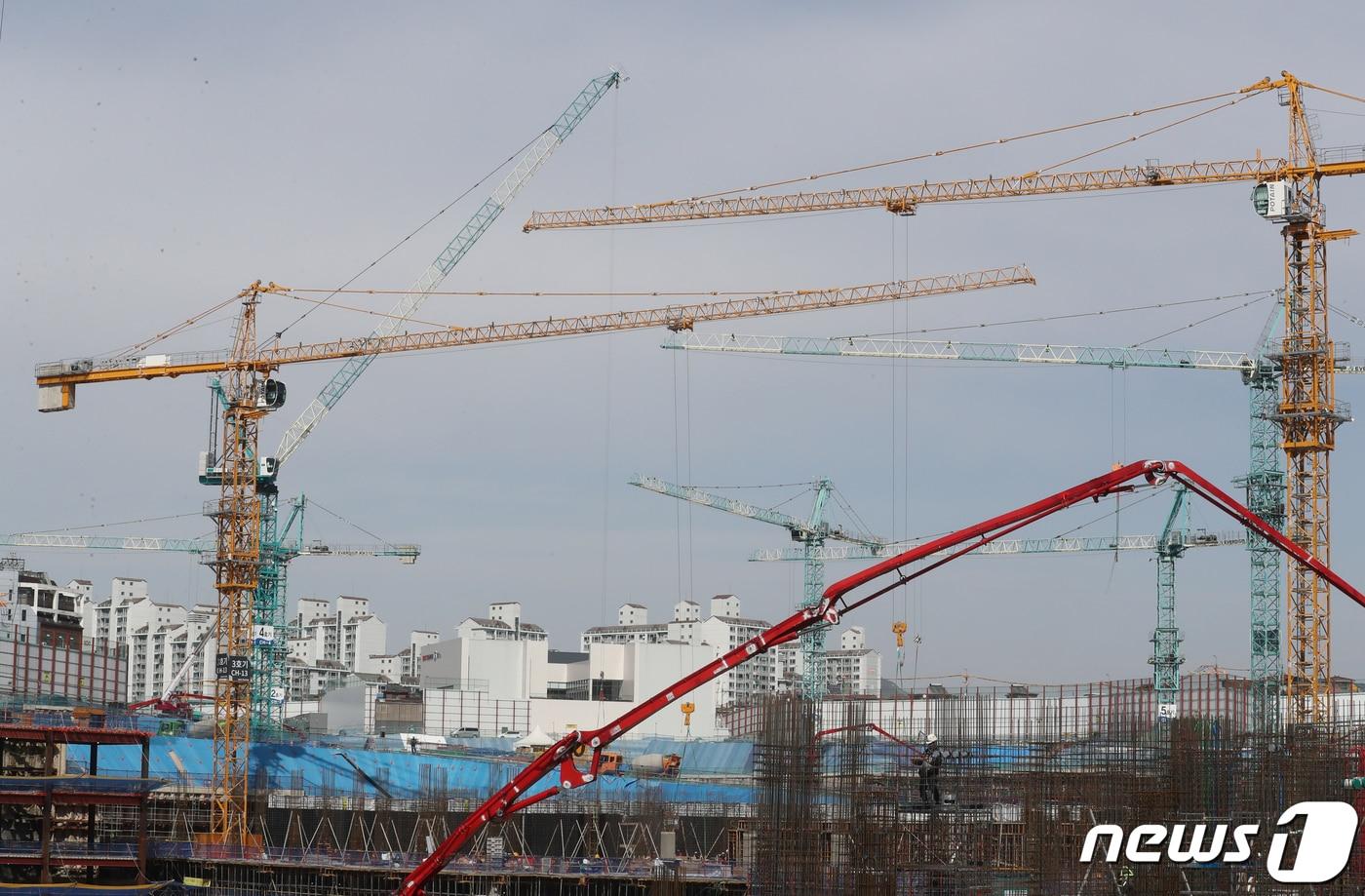 본문 이미지 - 서울 동대문구 한 주택재건축현장 모습. (자료사진) ⓒ 뉴스1 송원영 기자