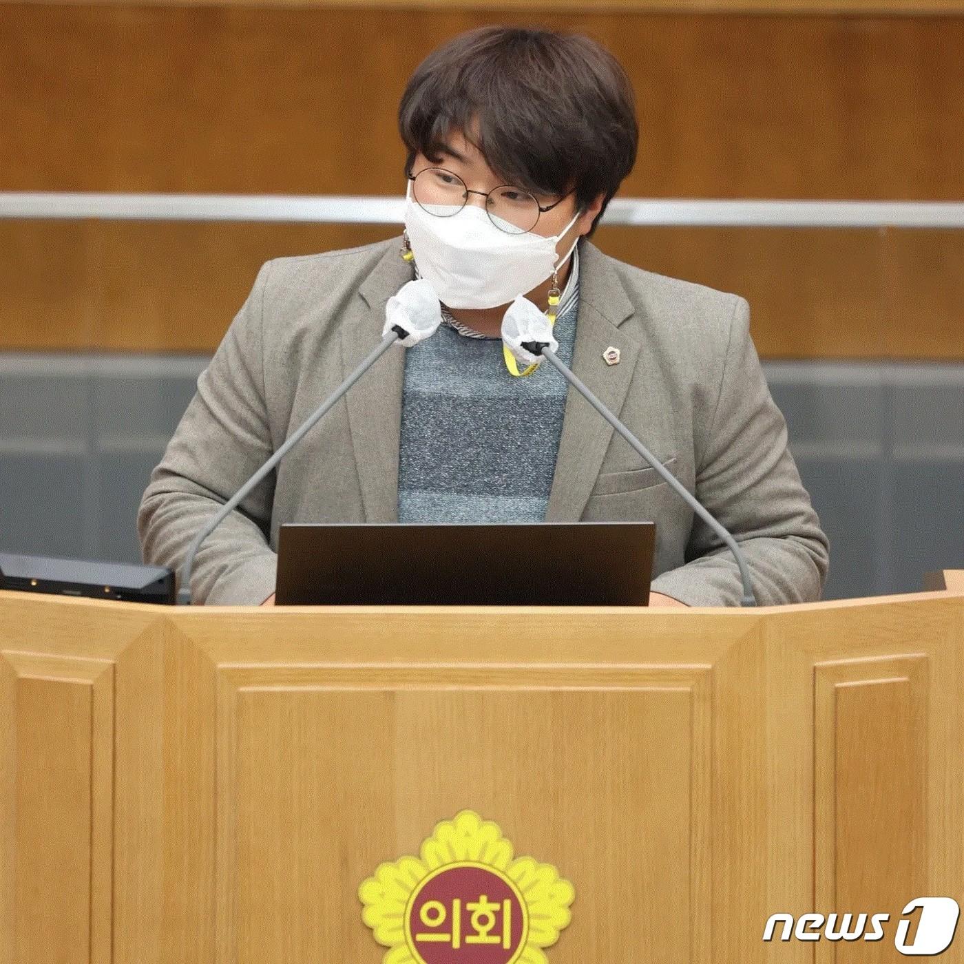 본문 이미지 - 경기도의회 유호준 의원이 14일 5분 자유발언을 통해 'K-교통패스 무제한권' 도입을 제안했다.(경기도의회 제공)/