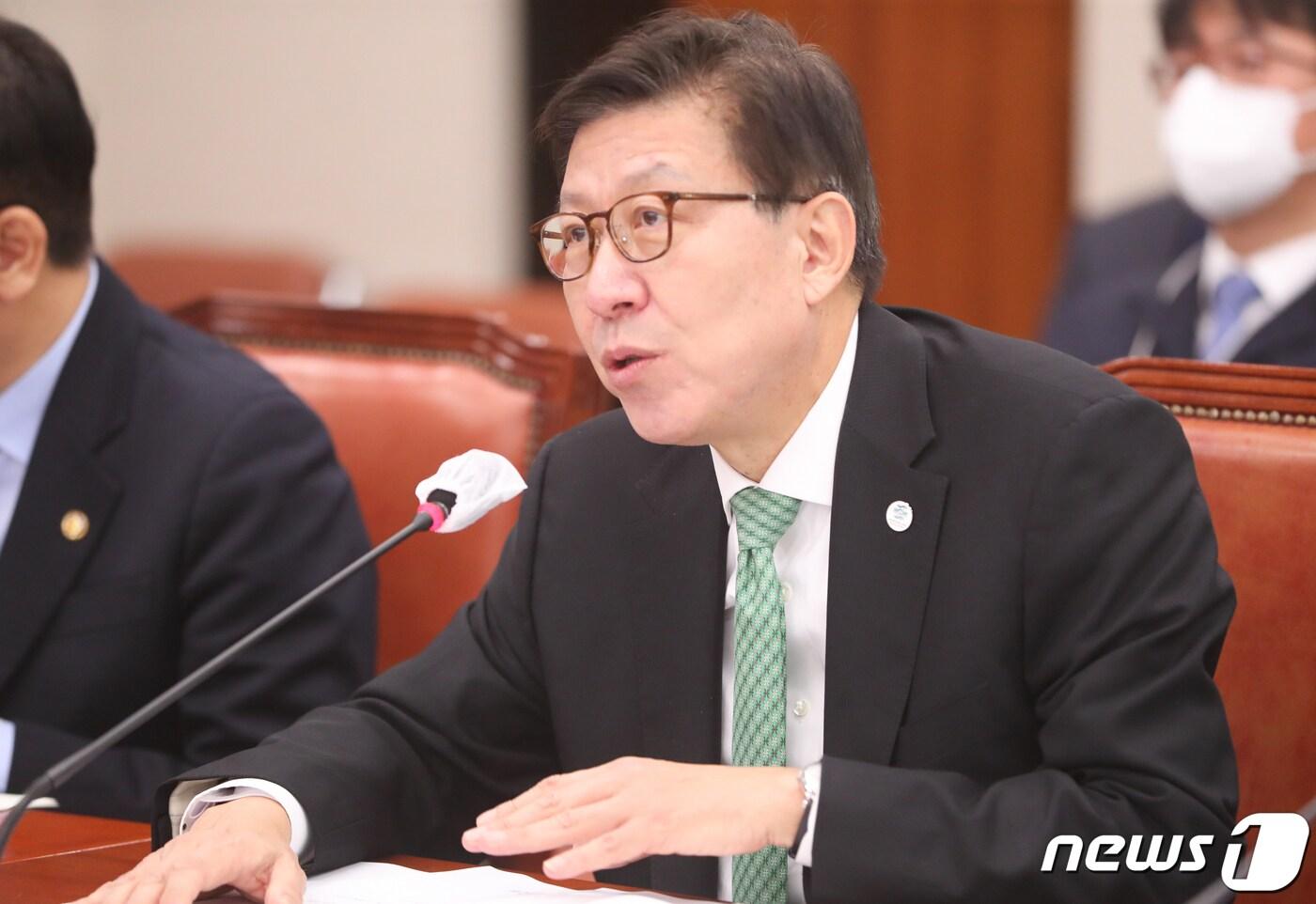 박형준 시장이 국회에서 열린 2030 부산세계박람회 유치지원 특별위원회 전체회의에서 업무보고를 하고 있다. 2023.3.15/뉴스1 ⓒ News1 허경 기자