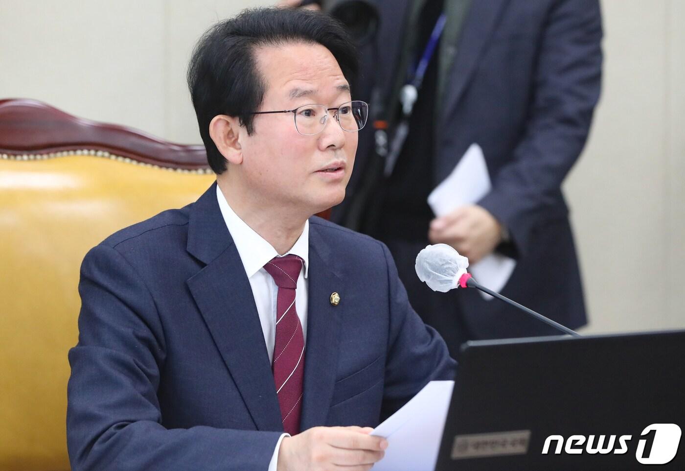 본문 이미지 - 16일 서울 여의도 국회에서 열린 기획재정위원회 조세소위원회에서 류성걸 소위원장이 발언하고 있다. 2023.3.16/뉴스1 ⓒ News1 허경 기자