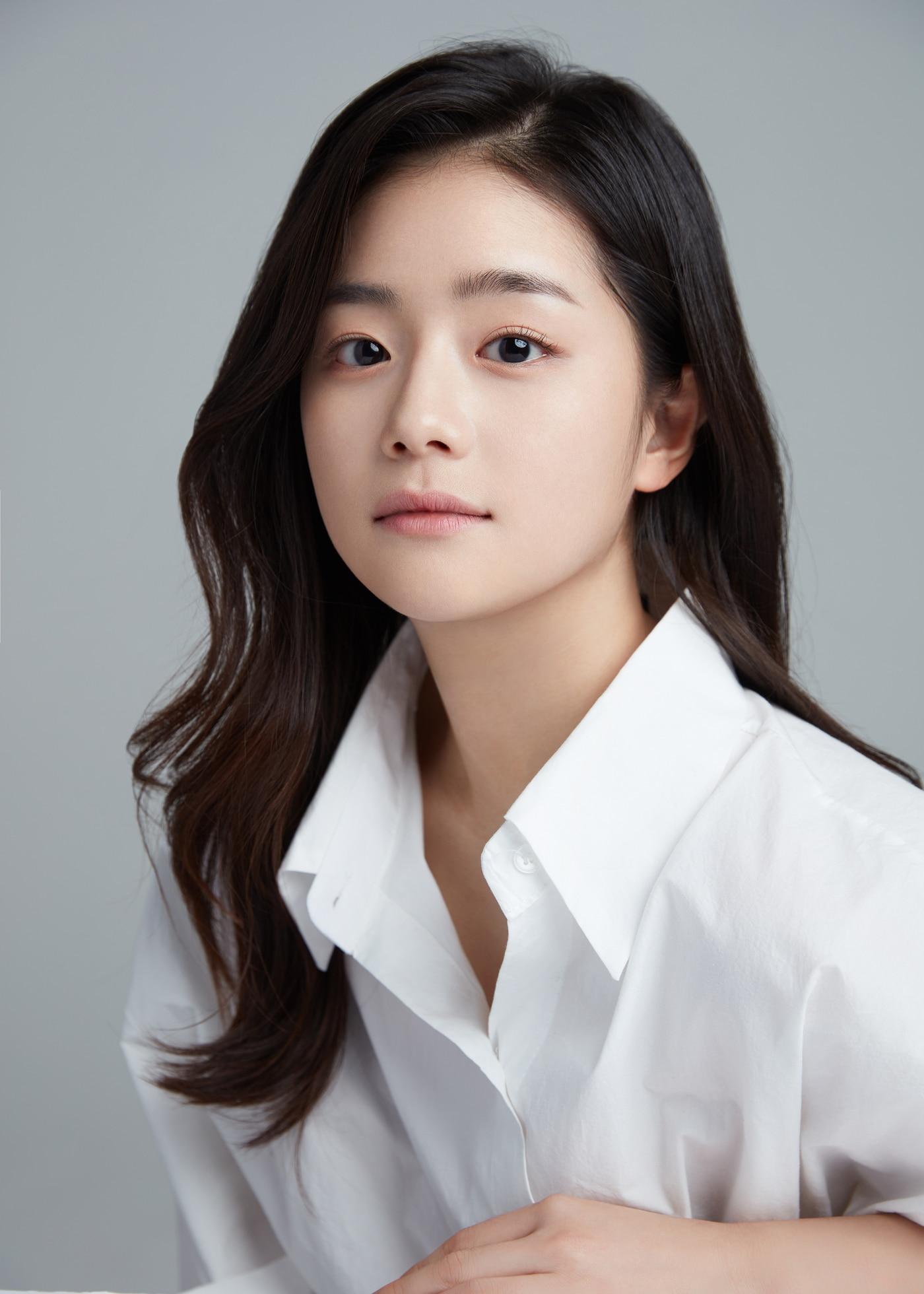 본문 이미지 - 배우 변서윤 / 디퍼런트컴퍼니 제공