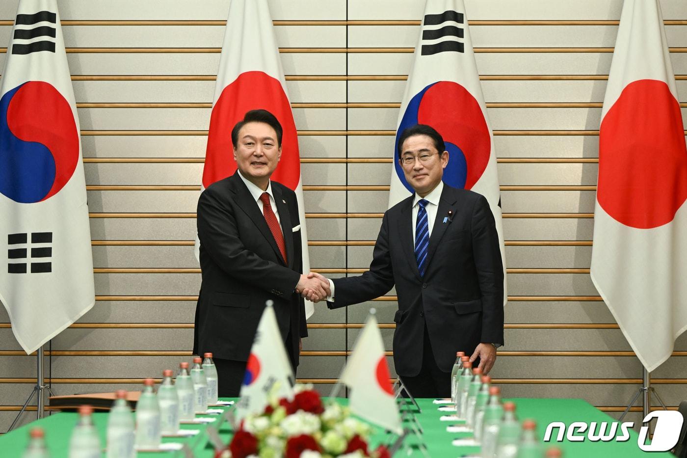 윤석열 대통령(왼쪽)과 기시다 후미오 일본 총리. (대통령실 제공) 2023.3.19/뉴스1 ⓒ News1 안은나 기자