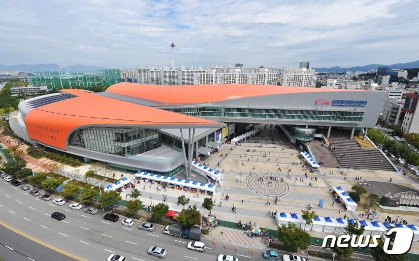 본문 이미지 - 김대중컨벤션센터 전경.(광주시 제공)/뉴스1 