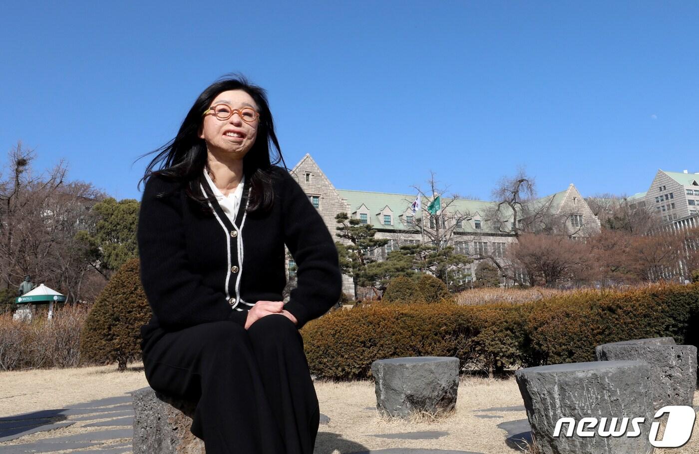 이지선 이화여대 사회복지학과 교수가 2일 서울 서대문구 이화여대 교정에서 뉴스1과 인터뷰를 하고 있다. 2023.3.2/뉴스1 xⓒ News1 장수영 기자