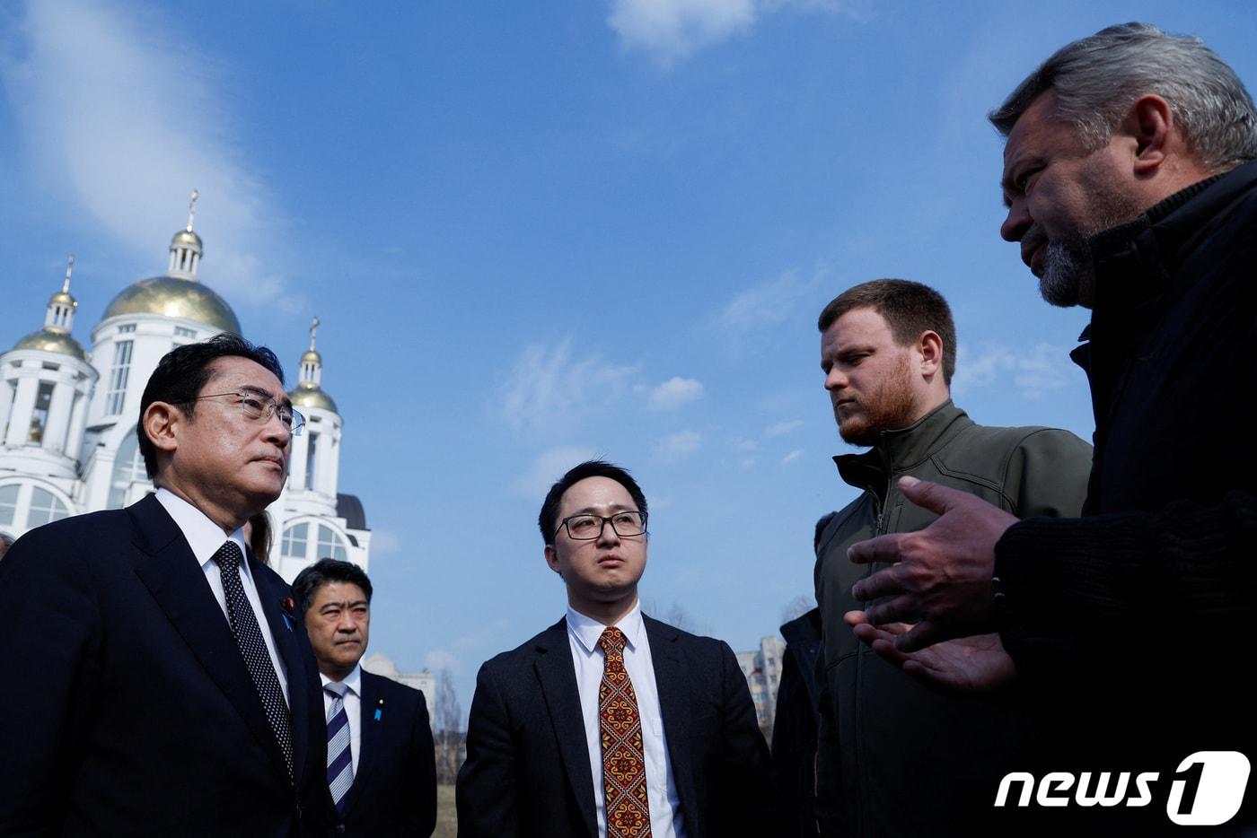 본문 이미지 - 우크라이나에 도착한 기시다 후미오 일본 총리 ⓒ 로이터=뉴스1